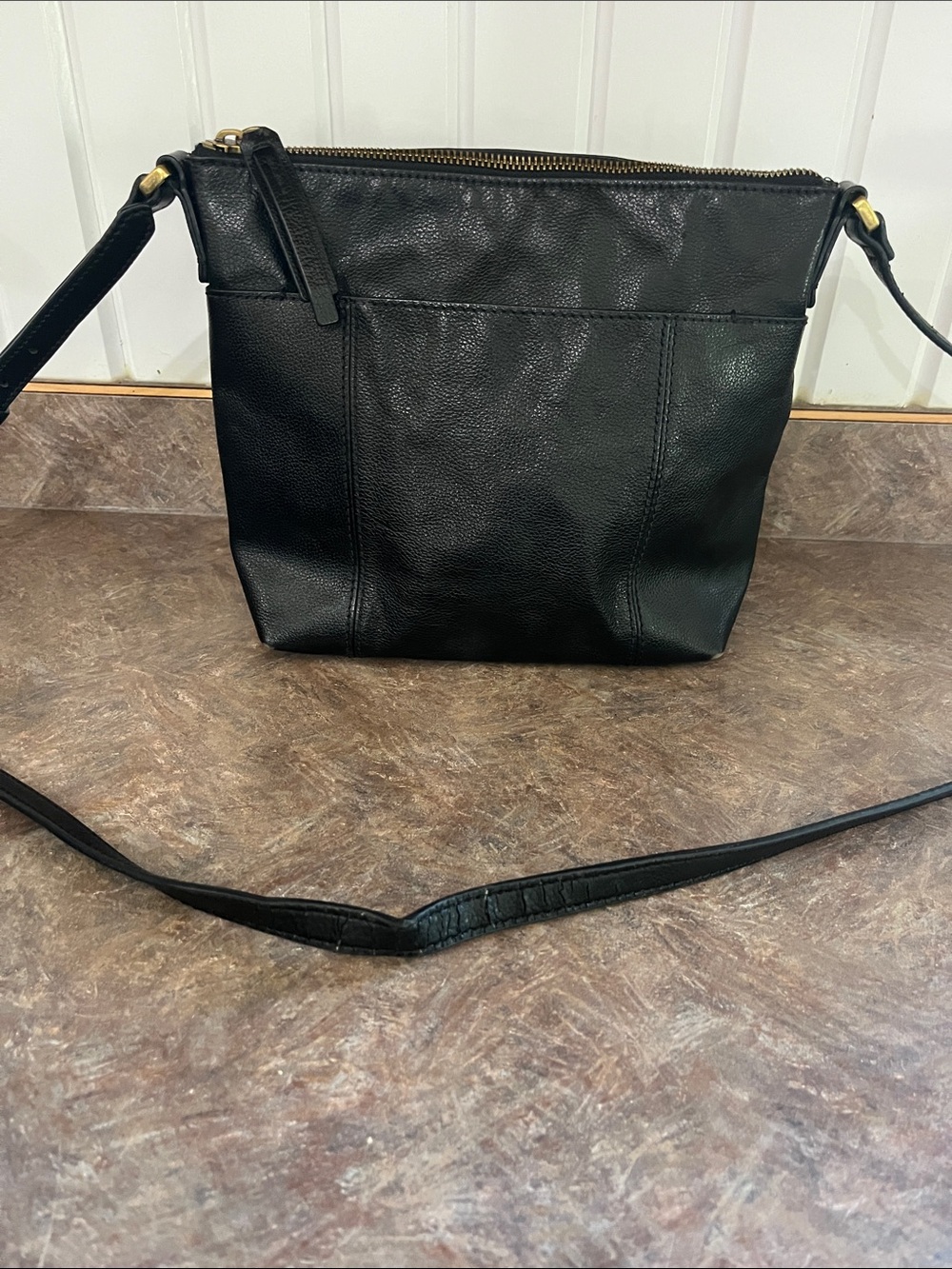 Fossil Black Leather Crossbody Bag - Sleek Everyday Style